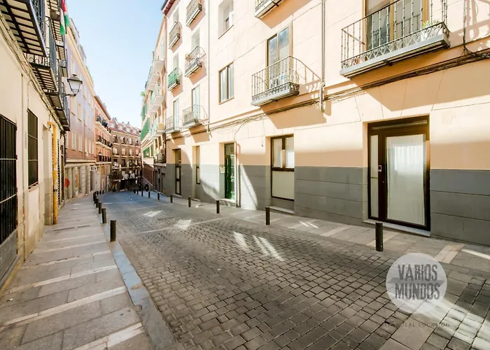 Confort y cultura para 10, en el vibrante Lavapiés